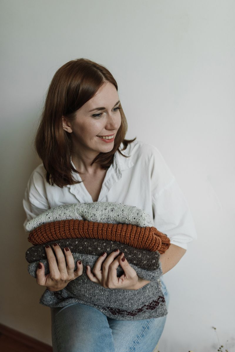 Cashmere vs Merino wool comparison for premium knitwear